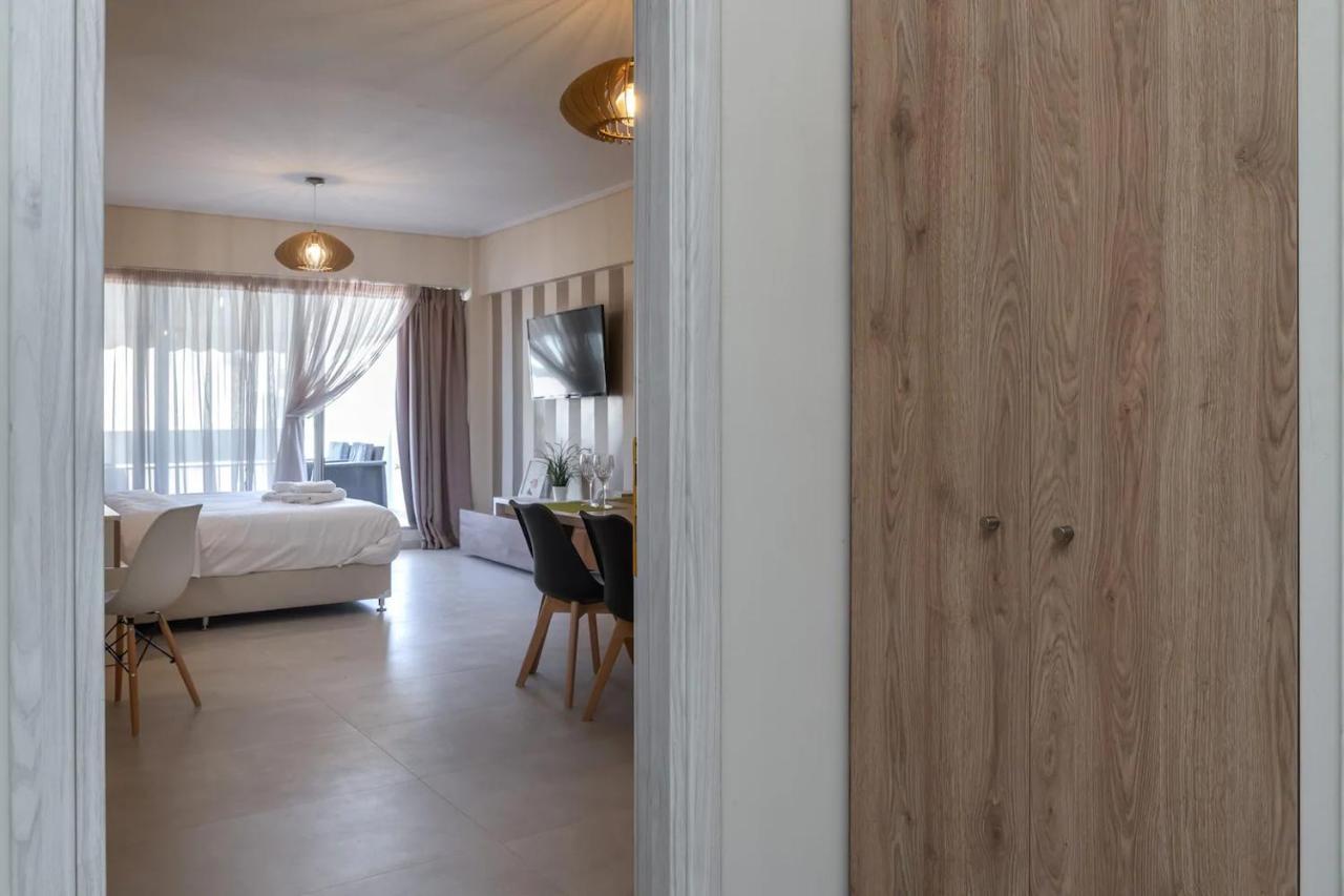 Amazing Apartments @ Aiolou Str. Ateny Zewnętrze zdjęcie
