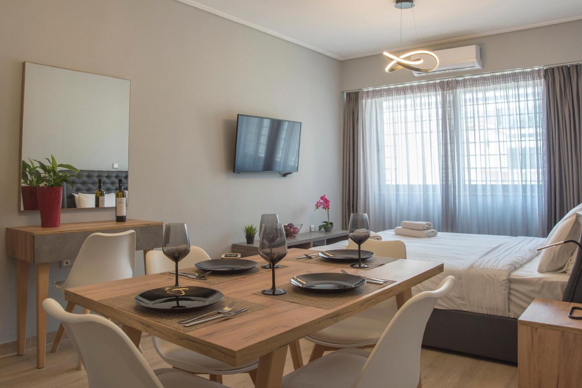 Amazing Apartments @ Aiolou Str. Ateny Zewnętrze zdjęcie