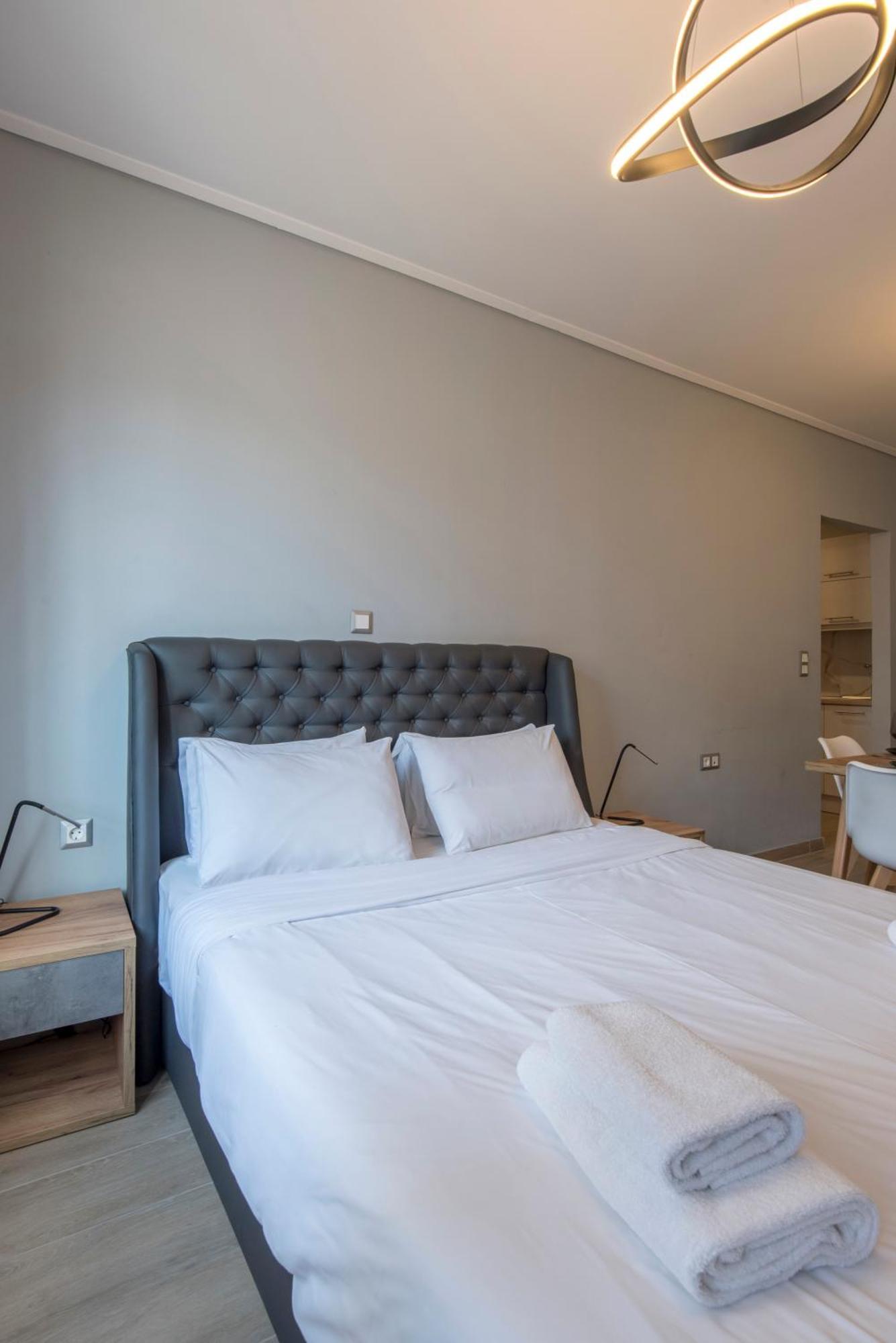 Amazing Apartments @ Aiolou Str. Ateny Zewnętrze zdjęcie